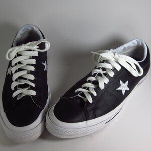 Converse One Star Perforated Leather Sneaker- 158465C Size: Men's 10, Women's 12